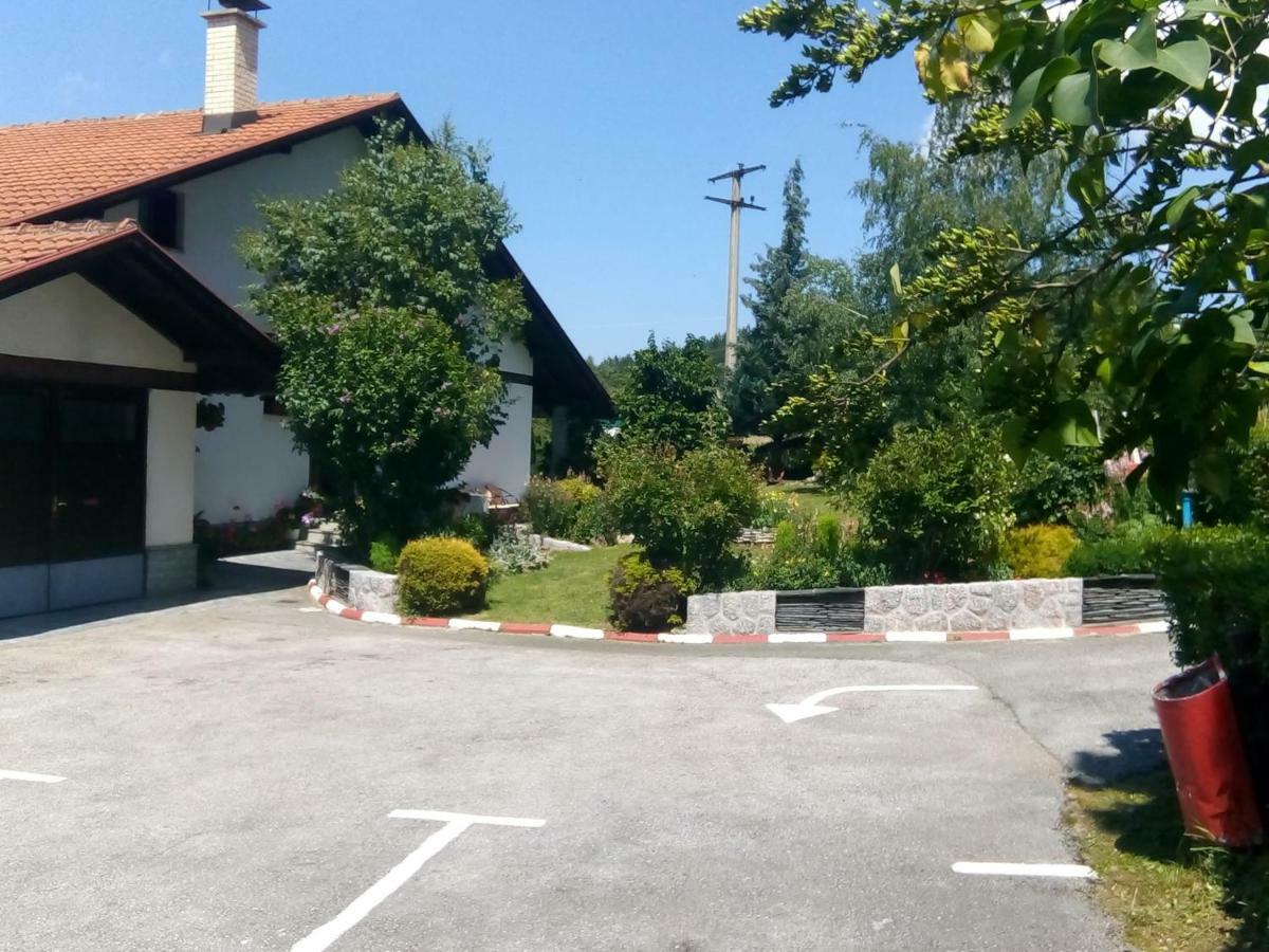 Apartmani Milić Sirogojno Exterior foto